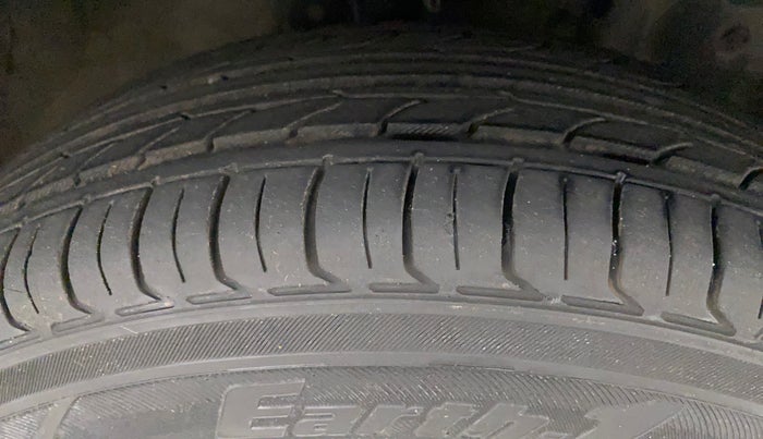 2016 Datsun Go Plus T, Petrol, Manual, 46,918 km, Right Front Tyre Tread