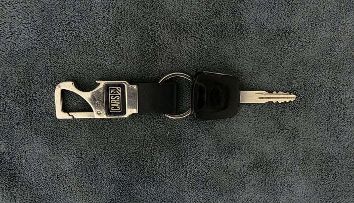 2016 Datsun Go Plus T, Petrol, Manual, 46,918 km, Key Close Up