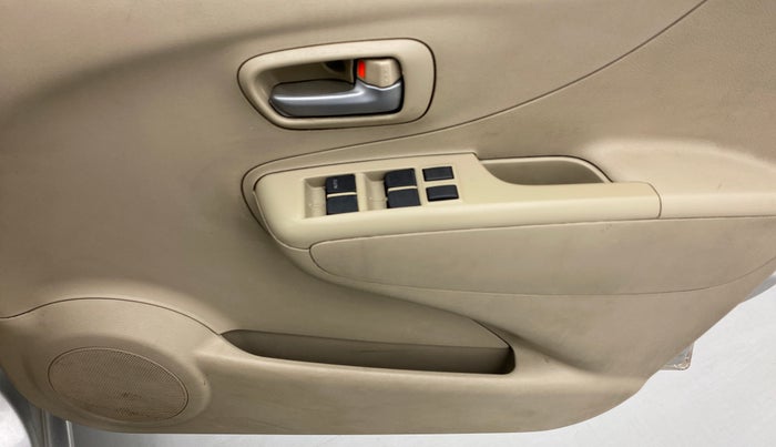 2013 Maruti A Star VXI, Petrol, Manual, 74,404 km, Driver Side Door Panels Control