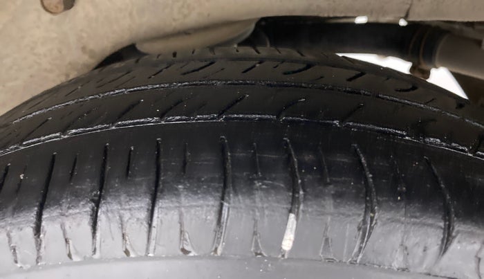 2013 Maruti A Star VXI, Petrol, Manual, 74,404 km, Left Rear Tyre Tread