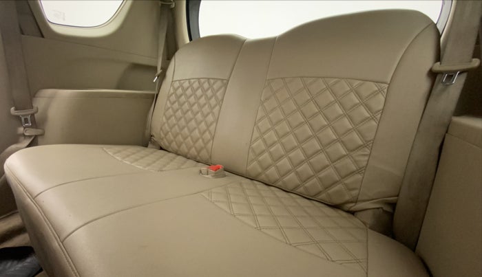 2014 Maruti Ertiga VXI CNG, CNG, Manual, 1,05,177 km, Third Seat Row ( optional )