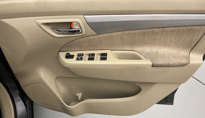 2014 Maruti Ertiga VXI CNG, CNG, Manual, 1,05,177 km, Driver Side Door Panels Control