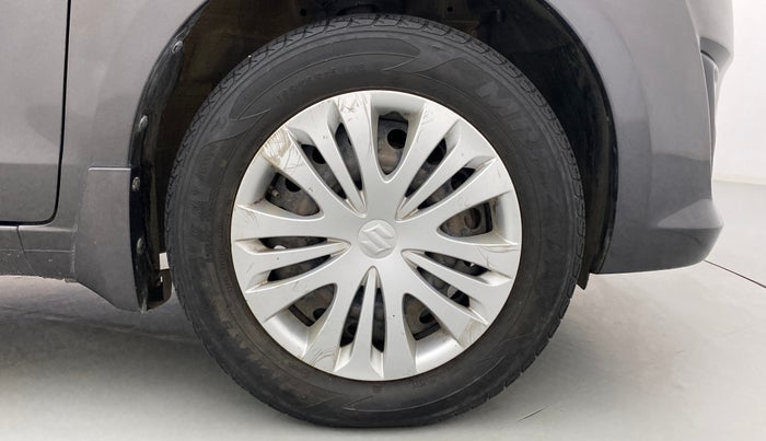 2014 Maruti Ertiga VXI CNG, CNG, Manual, 1,05,177 km, Right Front Wheel