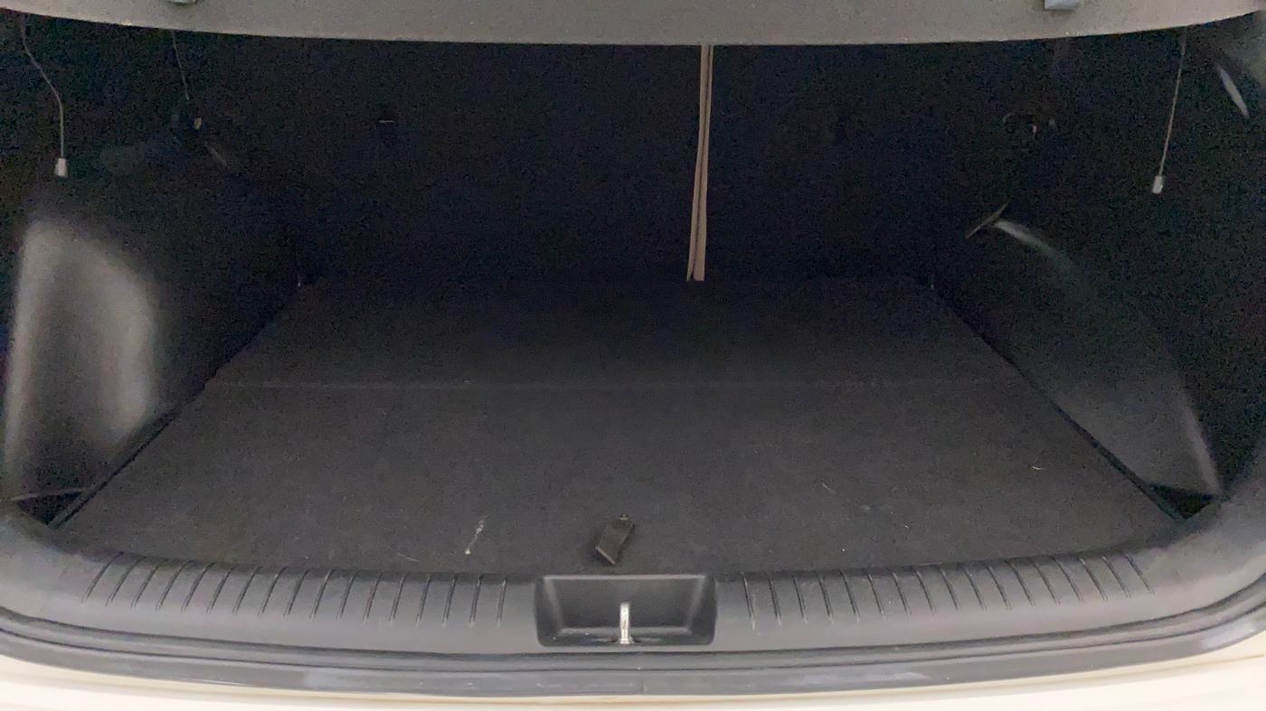 2016 Hyundai Creta SX PLUS AT 1.6 PETROL, Petrol, Automatic, 55,857 km, Boot Inside