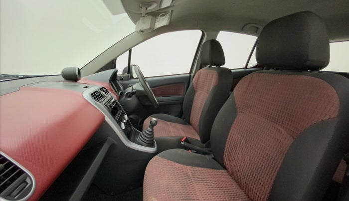 2014 Maruti Ritz VXI, Petrol, Manual, 32,713 km, Right Side Front Door Cabin