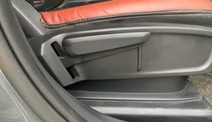 2023 Tata ALTROZ XZ PETROL, Petrol, Manual, 43,332 km, Driver Side Adjustment Panel