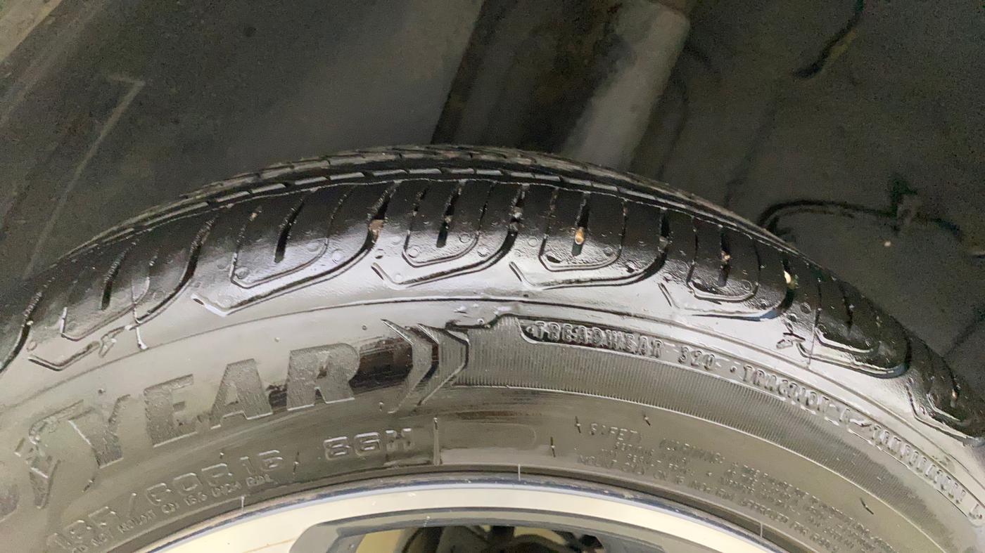 2023 Tata ALTROZ XZ PETROL, Petrol, Manual, 43,332 km, Right Rear Tyre Tread