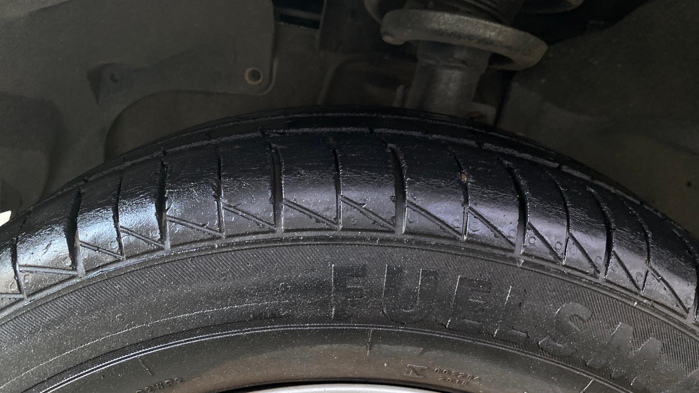 2013 Ford Figo EXI 1.2 PETROL, Petrol, Manual, 86,662 km, Left Front Tyre Tread
