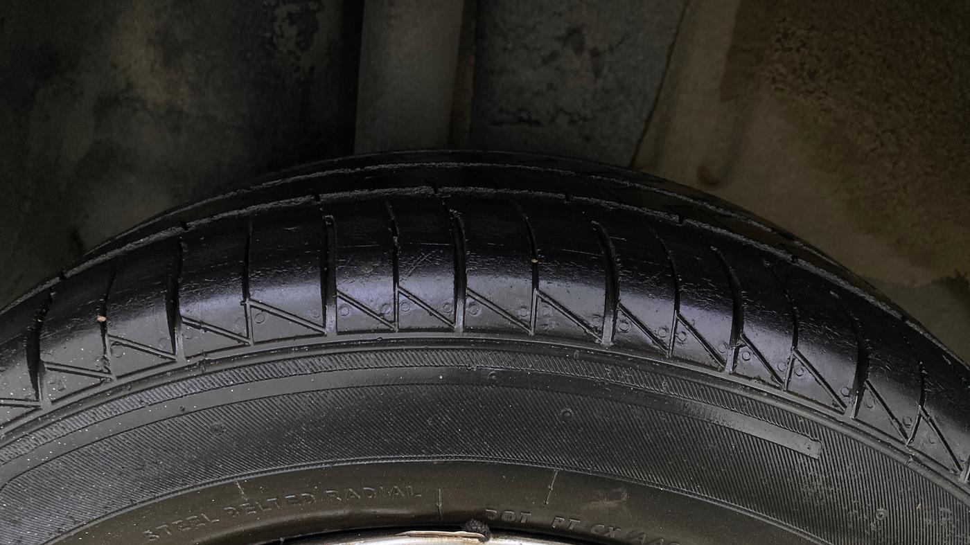 2013 Ford Figo EXI 1.2 PETROL, Petrol, Manual, 86,662 km, Right Rear Tyre Tread