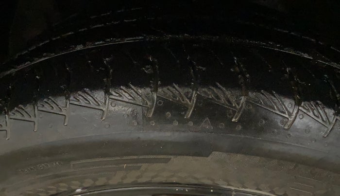 2020 MG HECTOR SHARP HYBRID 1.5 PETROL, Petrol, Manual, 87,261 km, Left Front Tyre Tread