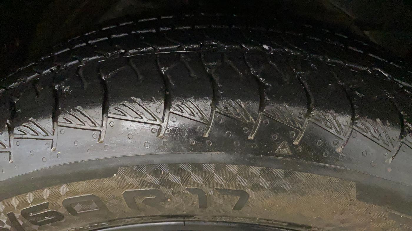 2020 MG HECTOR SHARP HYBRID 1.5 PETROL, Petrol, Manual, 87,478 km, Right Front Tyre Tread