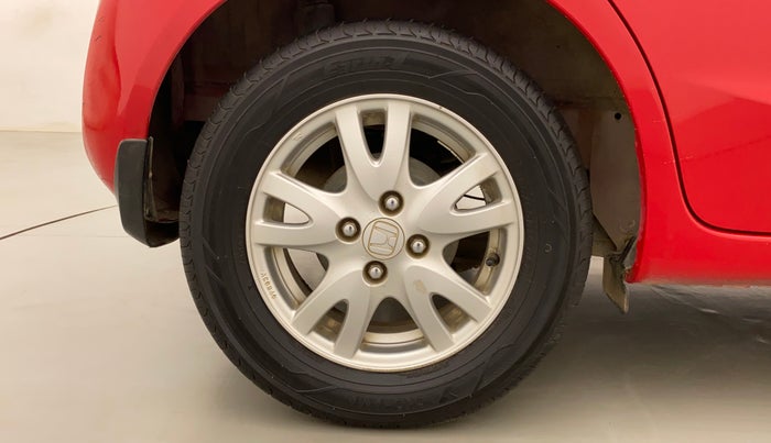 2017 Honda Brio VX AT, Petrol, Automatic, 32,453 km, Right Rear Wheel