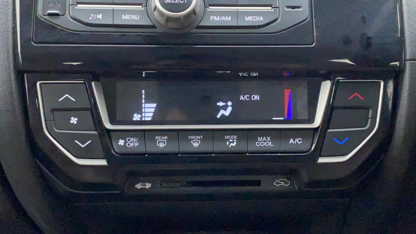 2017 Honda Brio VX AT, Petrol, Automatic, 32,453 km, Automatic Climate Control