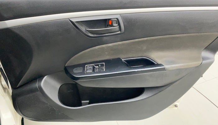 2015 Maruti Swift LXI (O), Petrol, Manual, 63,072 km, Driver Side Door Panels Control