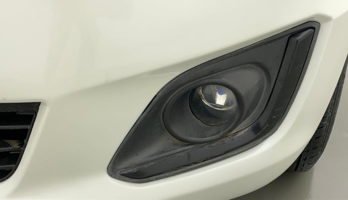 2015 Maruti Swift LXI (O), Petrol, Manual, 63,072 km, Left fog light - Not working