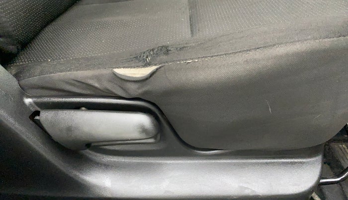 2015 Maruti Swift LXI (O), Petrol, Manual, 63,072 km, Driver Side Adjustment Panel