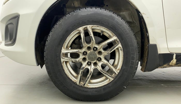 2015 Maruti Swift LXI (O), Petrol, Manual, 63,072 km, Left Front Wheel