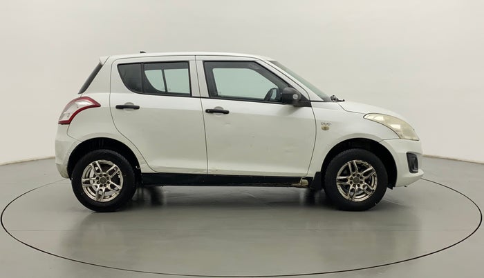 2015 Maruti Swift LXI (O), Petrol, Manual, 63,072 km, Right Side View