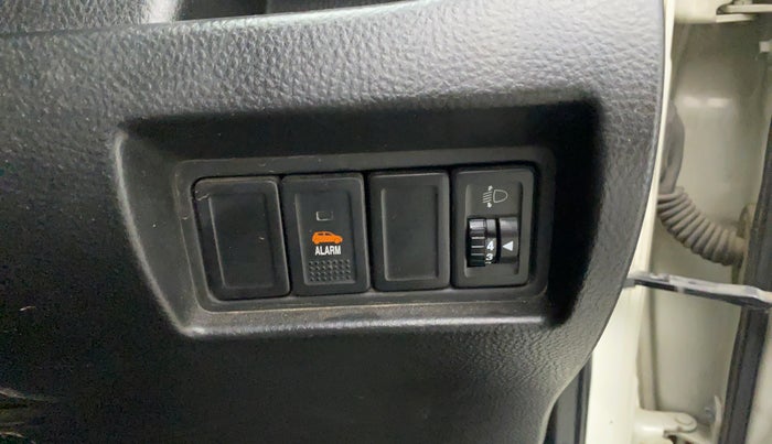2015 Maruti Swift LXI (O), Petrol, Manual, 63,072 km, Dashboard - Headlight height adjustment not working
