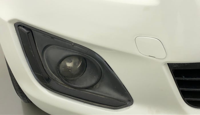 2015 Maruti Swift LXI (O), Petrol, Manual, 63,072 km, Right fog light - Not working
