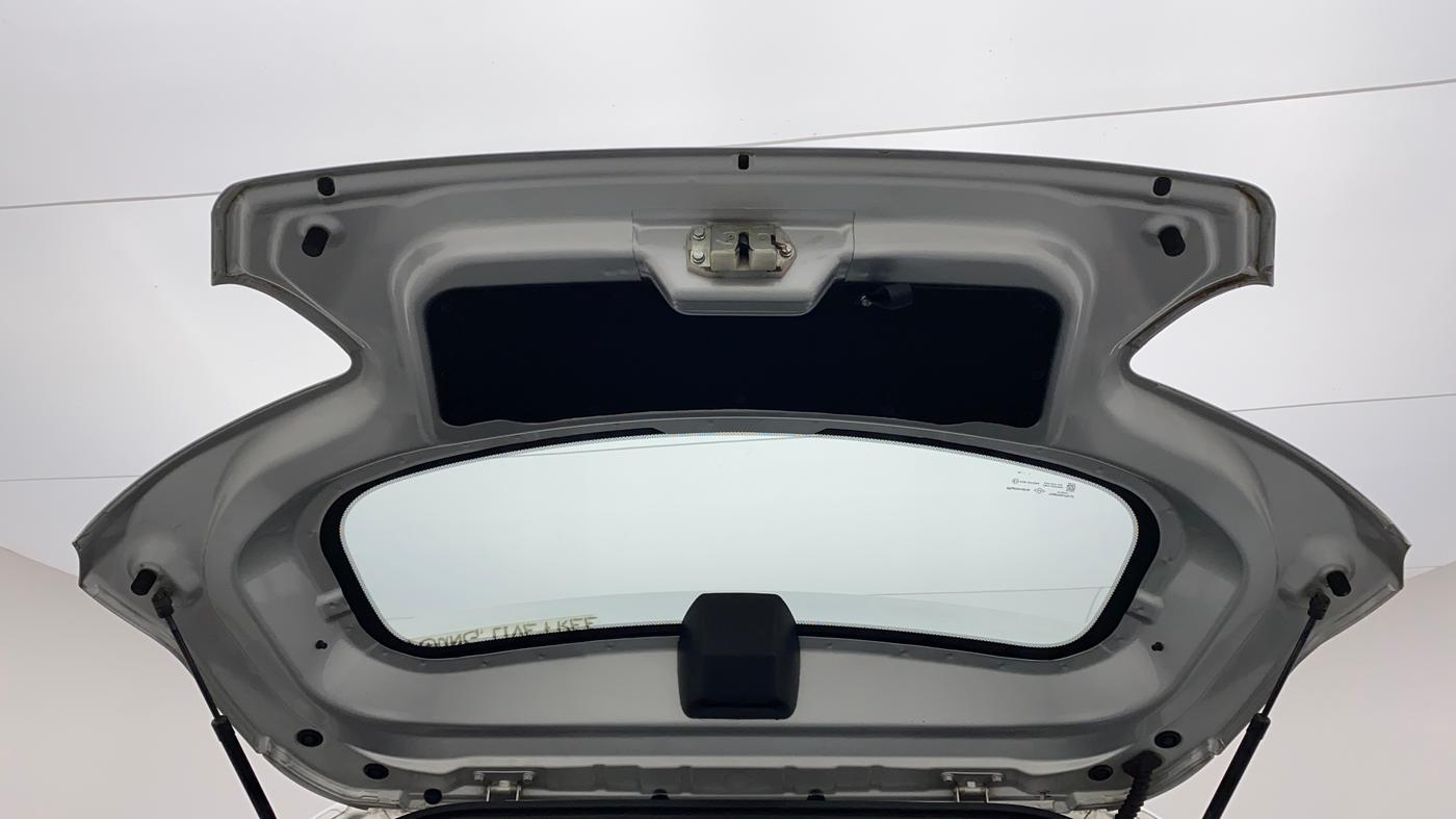 2019 Mahindra Kuv100 K2 TRIP CNG, CNG, Manual, 57,019 km, Boot Door Open