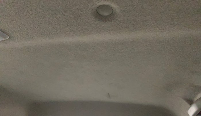 2019 Mahindra Kuv100 K2 TRIP CNG, CNG, Manual, 57,019 km, Ceiling - Roof lining minor dirty