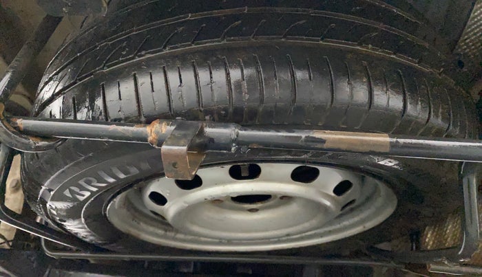 2019 Mahindra Kuv100 K2 TRIP CNG, CNG, Manual, 57,019 km, Spare Tyre