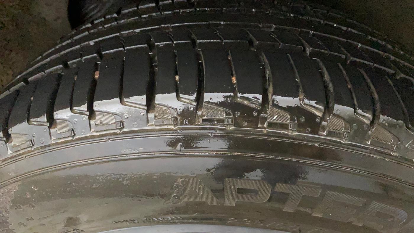 2022 Tata Harrier XZA PLUS 2.0L, Diesel, Automatic, 49,501 km, Left Rear Tyre Tread