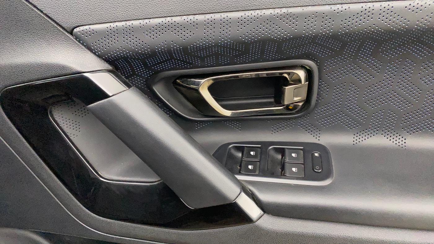 2022 Tata Harrier XZA PLUS 2.0L, Diesel, Automatic, 49,501 km, Driver Side Door Panels Control