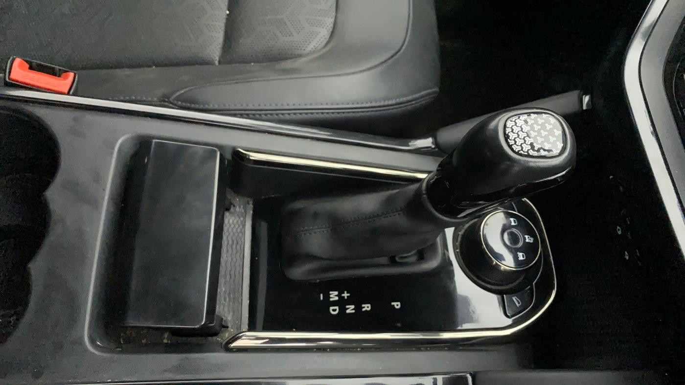 2022 Tata Harrier XZA PLUS 2.0L, Diesel, Automatic, 49,501 km, Gear Lever