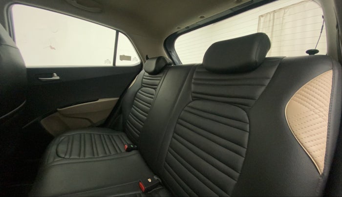 2013 Hyundai Grand i10 ASTA 1.2 KAPPA VTVT, Petrol, Manual, 27,167 km, Right Side Rear Door Cabin