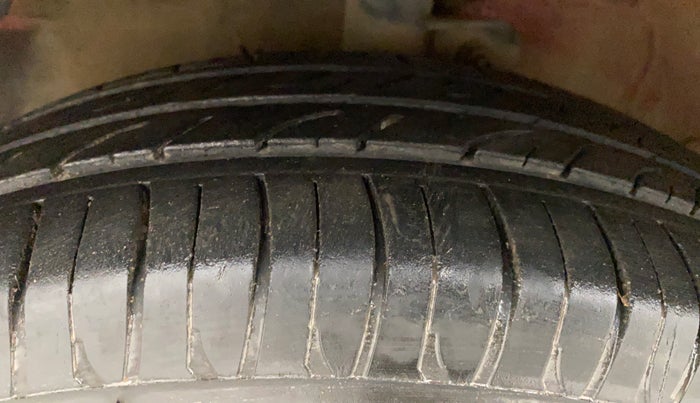 2014 Maruti Celerio VXI AMT, Petrol, Automatic, 94,381 km, Left Front Tyre Tread