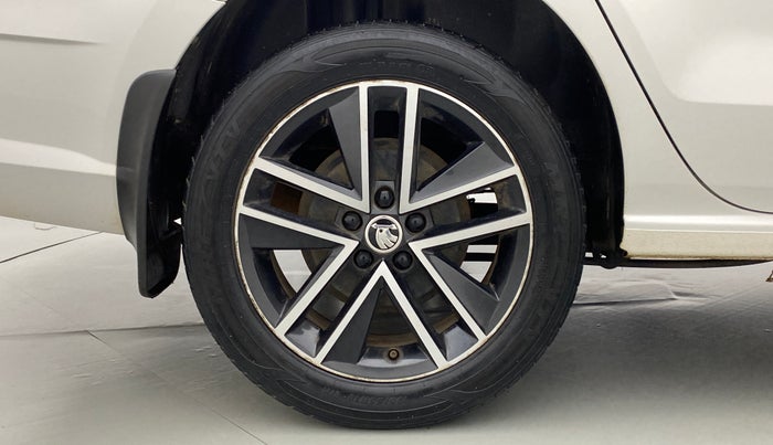 2020 Skoda Rapid STYLE 1.0TSI MT, Petrol, Manual, 40,487 km, Right Rear Wheel