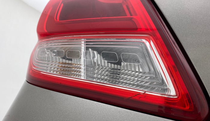 2017 Maruti Dzire VXI, Petrol, Manual, 33,249 km, Left tail light - Minor damage