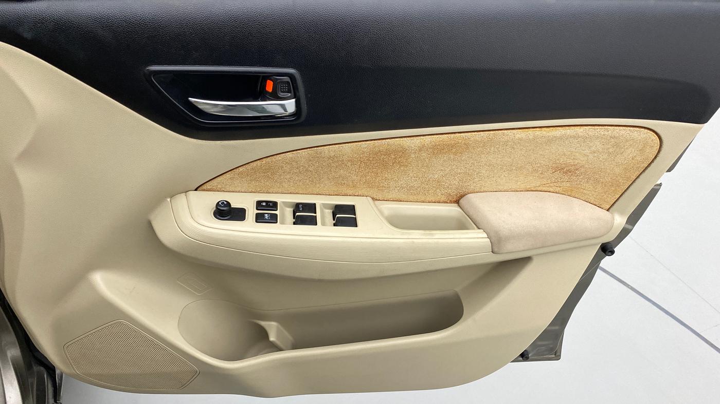 2017 Maruti Dzire VXI, Petrol, Manual, 33,249 km, Driver Side Door Panels Control