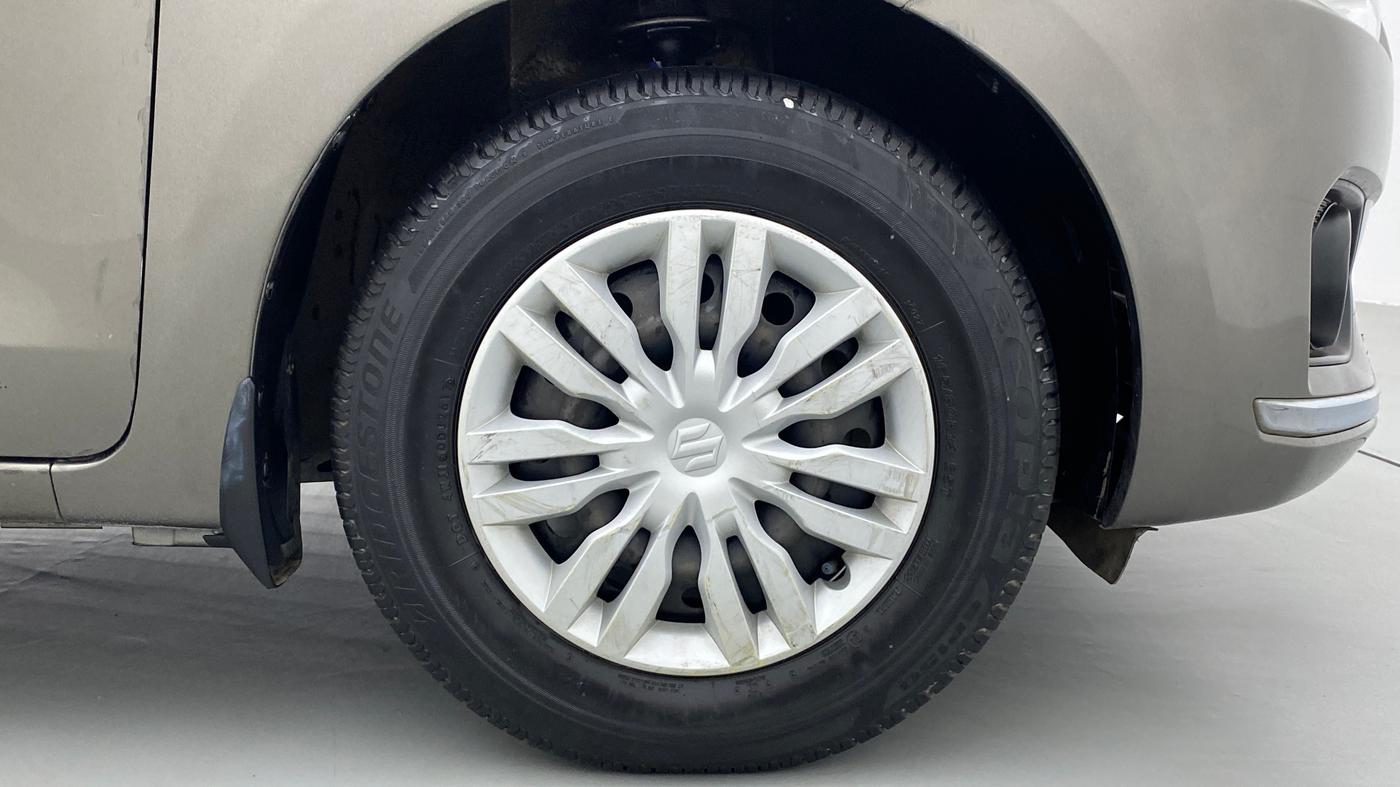 2017 Maruti Dzire VXI, Petrol, Manual, 33,249 km, Right Front Wheel