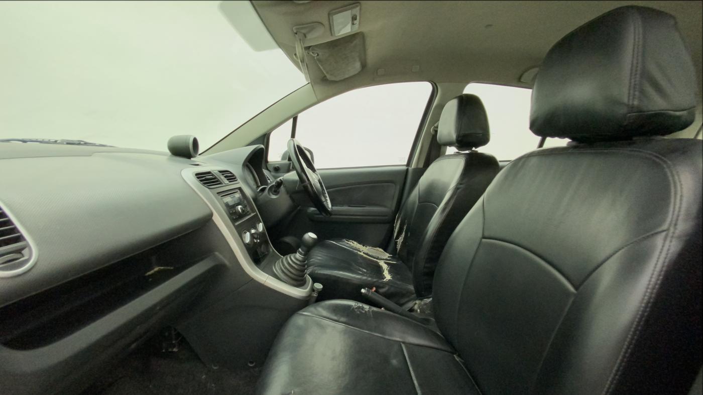2011 Maruti Ritz VXI, Petrol, Manual, 1,06,726 km, Right Side Front Door Cabin