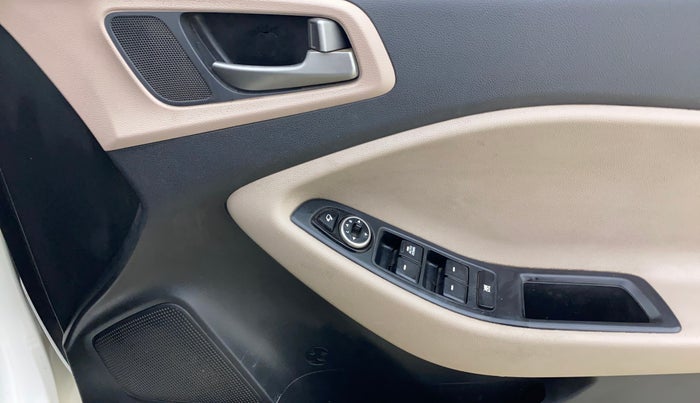 2017 Hyundai Elite i20 ASTA 1.2, Petrol, Manual, 75,093 km, Driver Side Door Panels Control