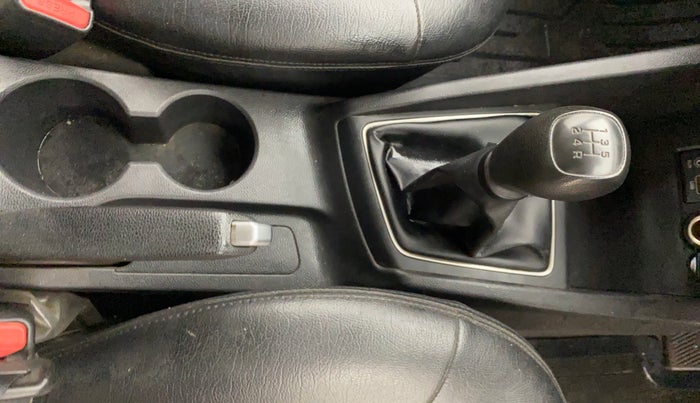 2017 Hyundai Elite i20 ASTA 1.2, Petrol, Manual, 75,093 km, Gear Lever