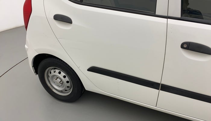 2016 Hyundai i10 MAGNA 1.1, Petrol, Manual, 20,567 km, Right rear door - Paint has faded