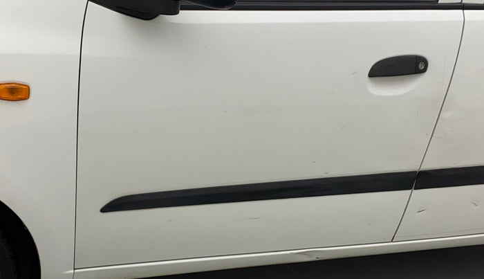 2016 Hyundai i10 MAGNA 1.1, Petrol, Manual, 20,567 km, Front passenger door - Slightly dented