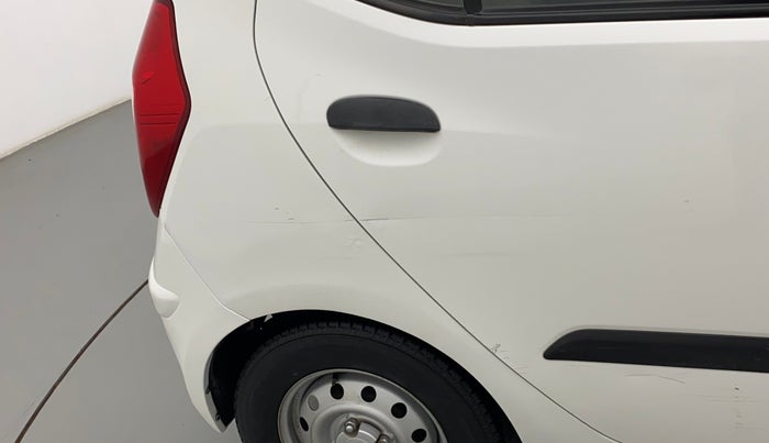 2016 Hyundai i10 MAGNA 1.1, Petrol, Manual, 20,567 km, Right quarter panel - Minor scratches