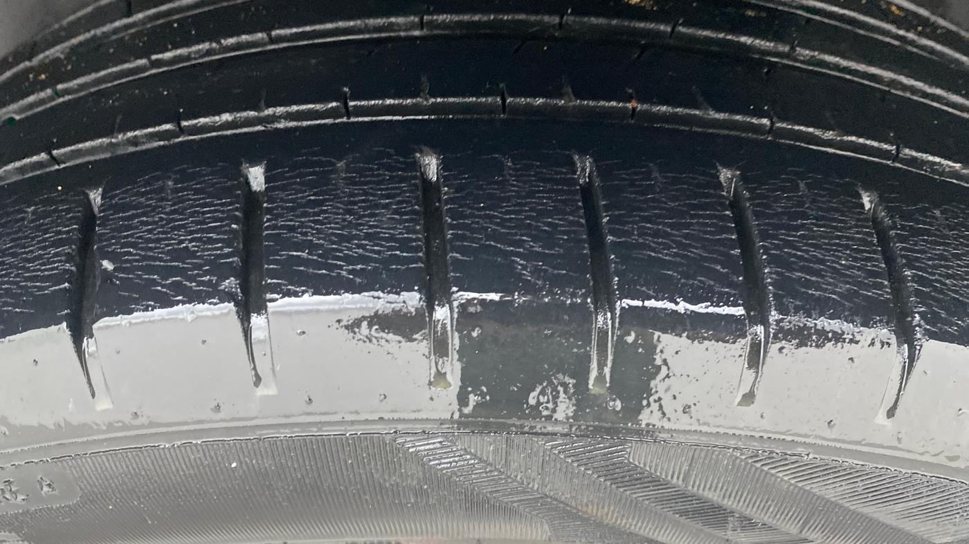 2019 Maruti Ciaz ALPHA 1.5 SHVS PETROL, Petrol, Manual, 51,927 km, Left Rear Tyre Tread