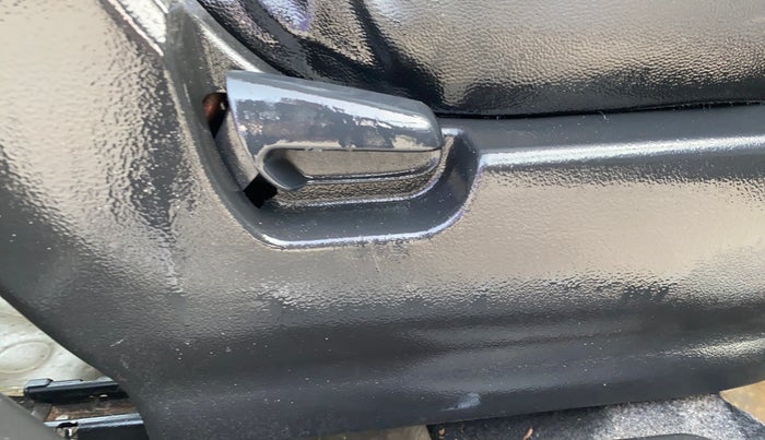 2014 Maruti Wagon R 1.0 VXI, Petrol, Manual, 38,105 km, Driver Side Adjustment Panel