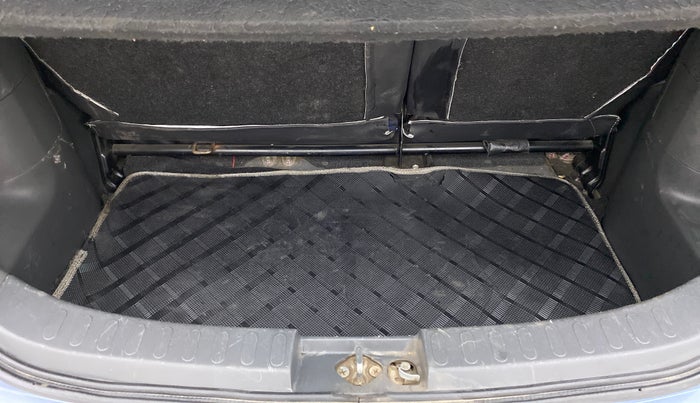 2014 Maruti Ritz VXI, Petrol, Manual, 82,506 km, Boot Inside