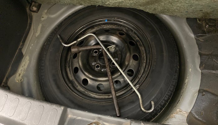 2014 Maruti Ritz VXI, Petrol, Manual, 82,506 km, Boot floor - Slight discoloration