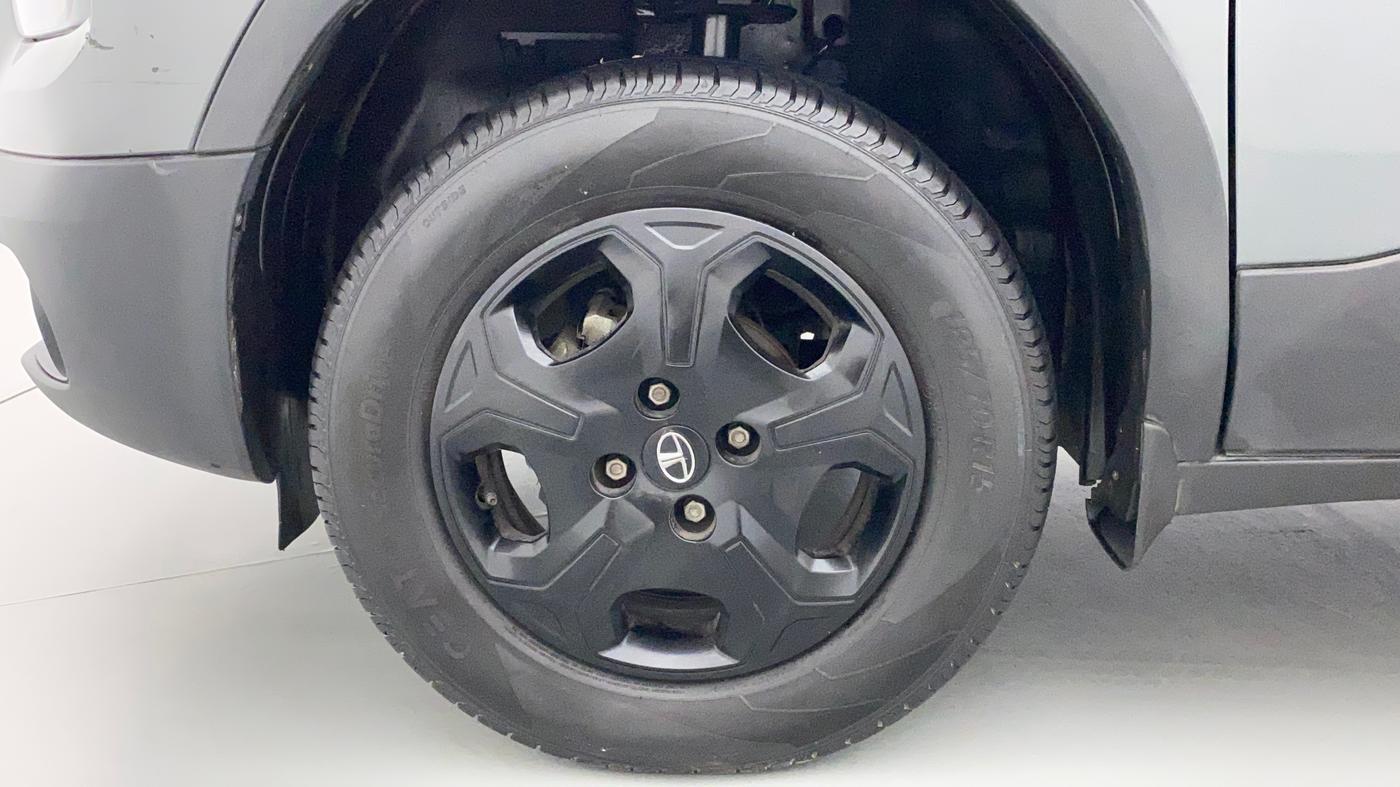2023 Tata PUNCH ACCOMPLISHED MT, Petrol, Manual, 13,132 km, Left Front Wheel