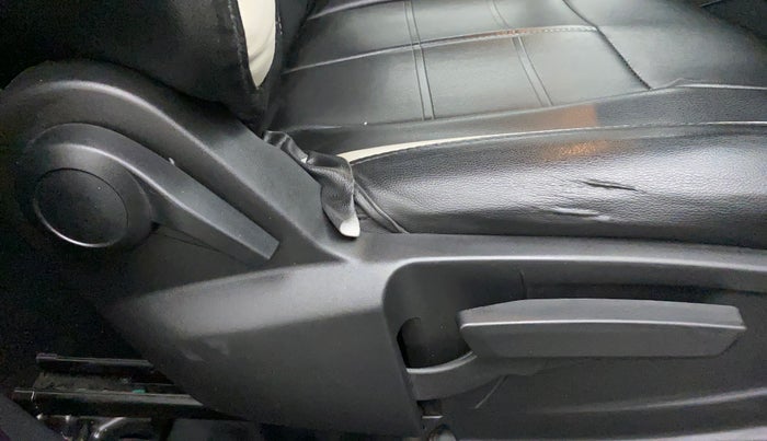 2023 Tata PUNCH ACCOMPLISHED MT, Petrol, Manual, 13,132 km, Driver Side Adjustment Panel