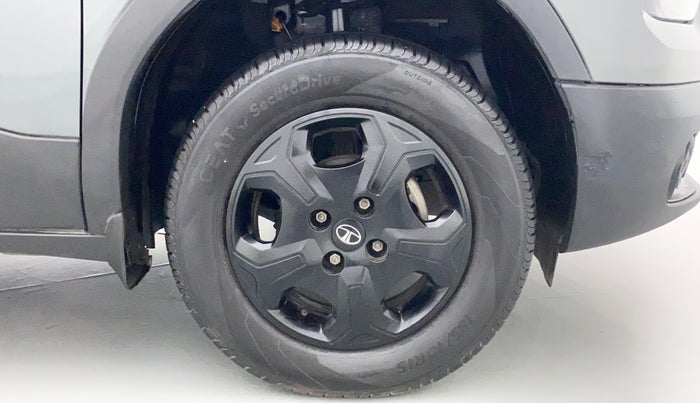 2023 Tata PUNCH ACCOMPLISHED MT, Petrol, Manual, 13,132 km, Right Front Wheel