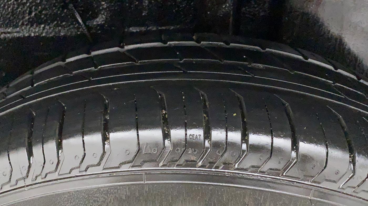 2023 Tata PUNCH ACCOMPLISHED MT, Petrol, Manual, 13,132 km, Left Rear Tyre Tread